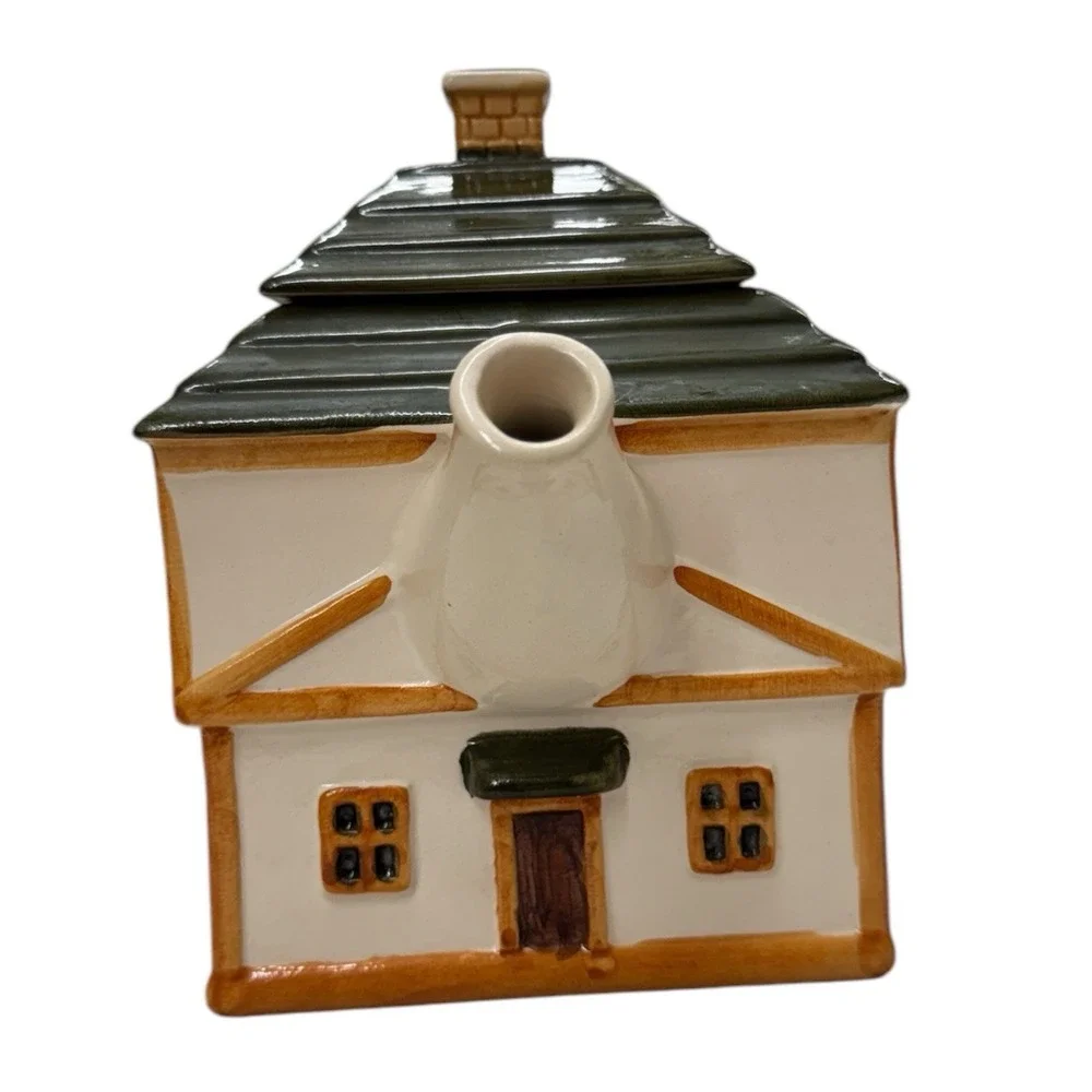 Hand painted ceramic Tea Pot Made In Portugal Jay Willfred Div. Of Andrea Sadek
